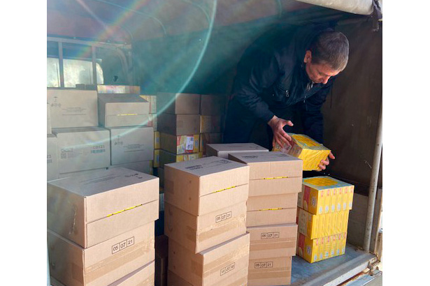Социальный отдел Челябинской епархии и фонд «Русь» раздали нуждающимся более 2500 коробок крупы