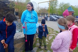«Всякое дыхание  да хвалит Господа»... В воскресной школе Свято-Георгиевского храма прошёл Пасхальный  детский праздник.
