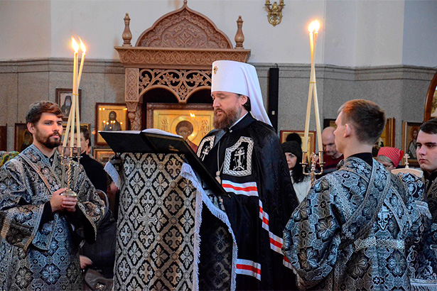 Чтение Великого канона
